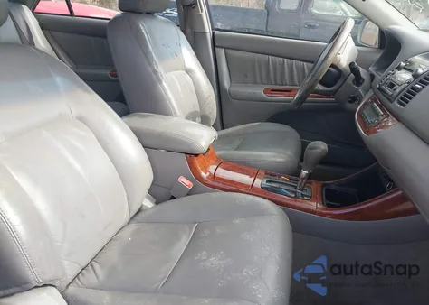 2003 Toyota Camry Xle z USA, uszkodzony, nr VIN 4T1BE30K83U774597